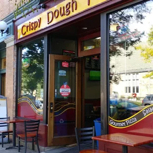 Crispy Dough Pizzeria in Mission Hill