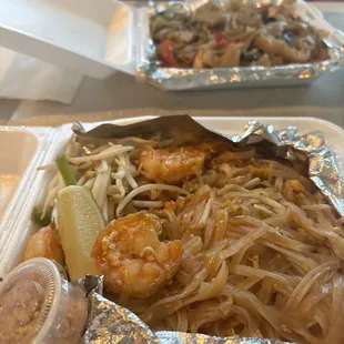 ramen and noodles, food