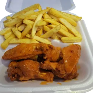 bbq wings, fried chicken, chicken wings, chicken, bbq chicken, food, chicken wings and fried chicken, fried chicken wings, poultry