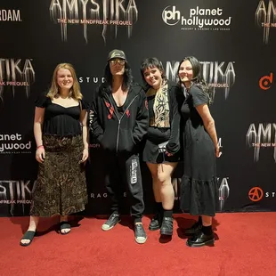 WE MET CRISS ANGEL!!!