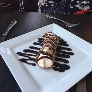 Cannoli was amazing