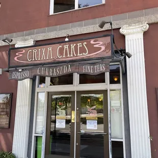 Exterior of Crixa Cakes in Berkeley.