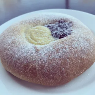 Apricot And Custard Kolachy
