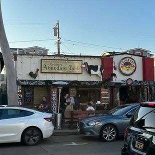 Exterior of Abundant Table / The Well Dressed Frank