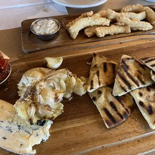 Calamari and Garlic flatbread