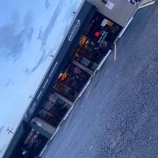 even if you park in the unmarked spot, they will tow you no remorse. doesnt matter if you buy from them or not.