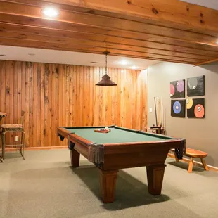 Entertainment room in Houston Lodge.