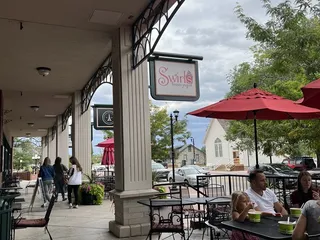 Swirls Frozen Yogurt