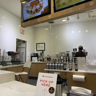 Order and pick up counter