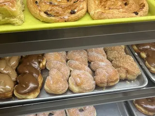 Kelly's Donuts