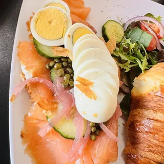Smoked Salmon Croissant