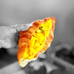 Mango Croissant | ig: whaevaeats
