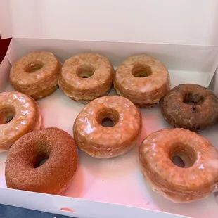 6 regular cronuts with a blueberry donut &amp; a cinnamon sugar cronut