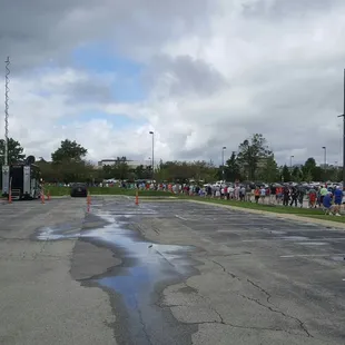 Huge line for shuttles