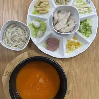 Tom Yum Fish Fillet Rice Noodle