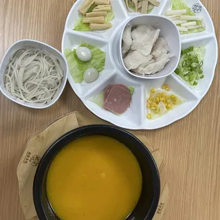 Sour Pickle Fish Fillet Rice Noodle