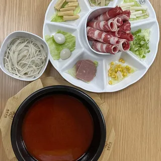 Spicy Sliced Beef Rice Noodle