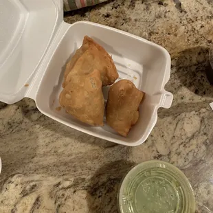 Vegetable samosas