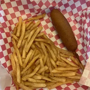 Kids corndog and fries