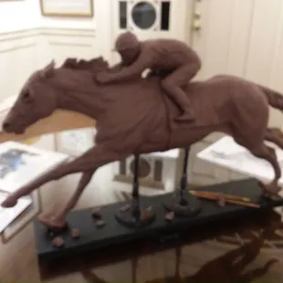 Secretariat maquette