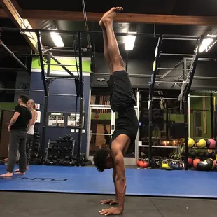 Friday night acro jams from 7:30-11!!!