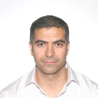 Amro E.