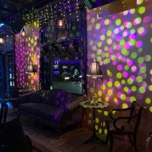 Cleanest windows in the Quarter!