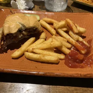 The dry burger I didn&apos;t finish.