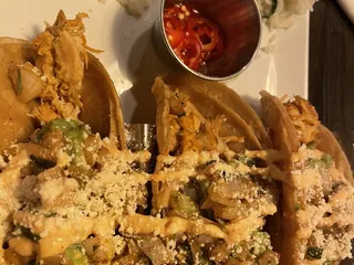 Amos Los Tacos