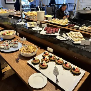 sushi and sashimi, interior