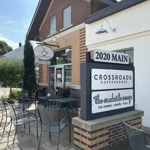 Crossroads Coffeehouse - entrance
