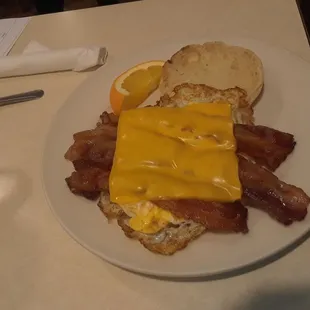 Breakfast sandwich