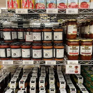 Italian products - pasta, sauces, coffee, wine and more