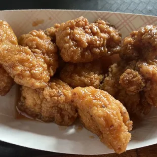 Honey Sriracha Boneless Wings