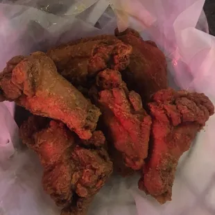 The wings were super juicy and their homemade sauce was to die for! The CHEF really is amazing!!!