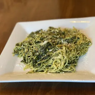 Spaghetti al pesto