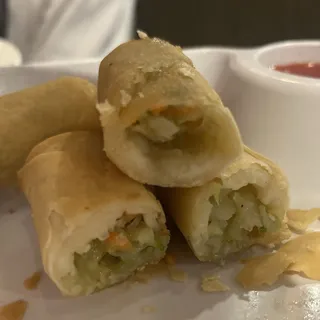 4 Piece Vegetarian Spring Rolls