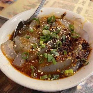 Beijing Cold Rice Jello in House Sesame Sauce