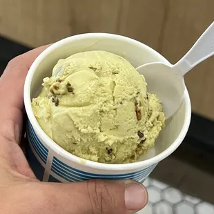 Pistachio ice cream