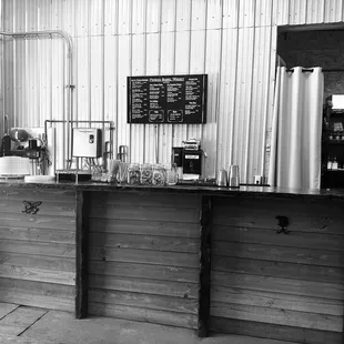 a black and white photo
