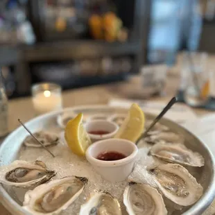 $1 oysters