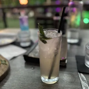 Crown and sin cocktail