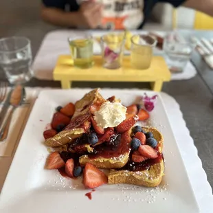 Berry mascarpone French toast