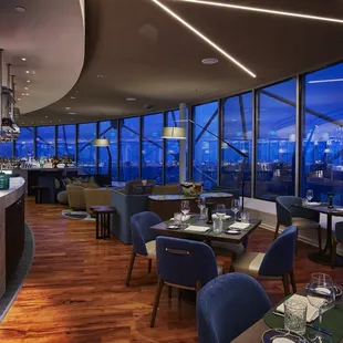 Crown Block interior