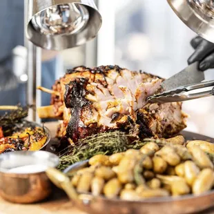 Sunday Brunch - Meat Carving Station