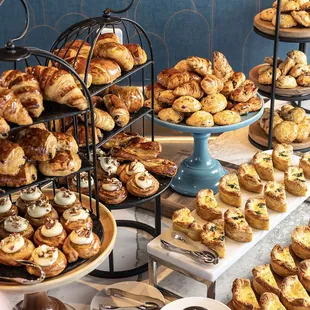 Sunday Brunch "Get Your Breakfast" Station