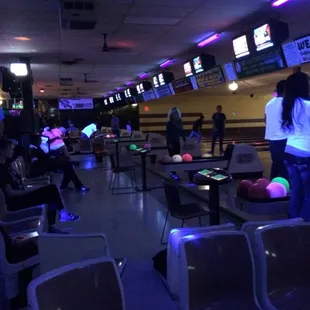 Love there Dj music soooooo much fun at friday night.