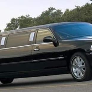 Black Limousine seats 10 comfortably