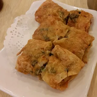 39. Fried Bean Curd Roll with Shrimp