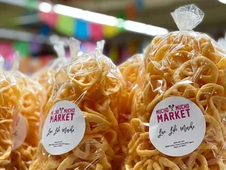 Mucho Mucho Market
